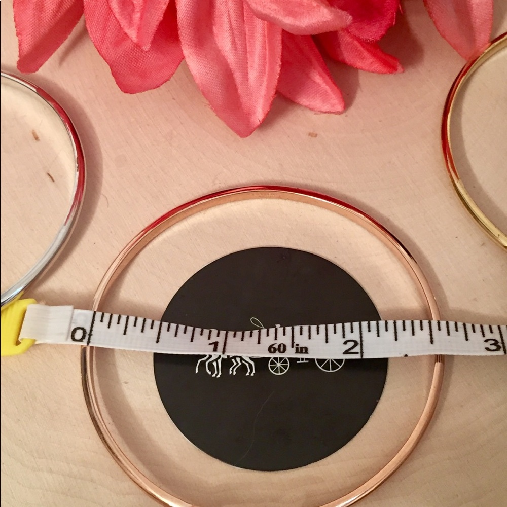 COACH 3 piece Signature Kissing C Bangle Set 🆕 - Picture 10 of 11